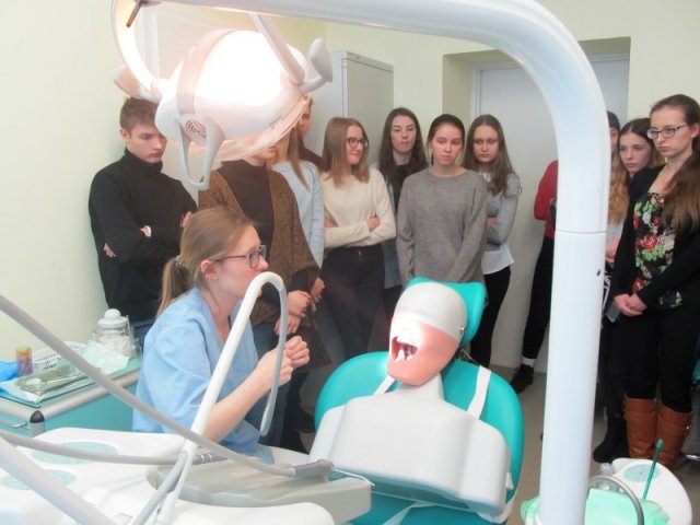  „Leczymy Oskara” – warsztaty stomatologiczne na Uniwersytecie Medycznym